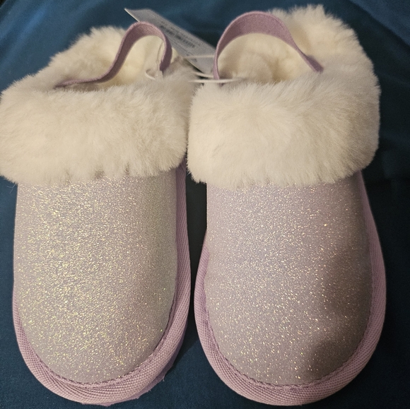 Magellan Outdoors Other - Cozy Purple and White Furry Outdoor Slippers Magellan NWT‎ 10 Kids Size